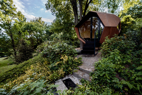  Workstation Cabin   Hello Wood.  Zsuzsa Darab