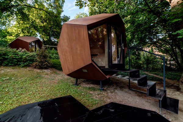  Workstation Cabin   Hello Wood.  Zsuzsa Darab