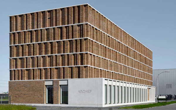   
: Winhov ()  Gottlieb Paludan Architects ()   Stefan Müller /   Wienerberger
