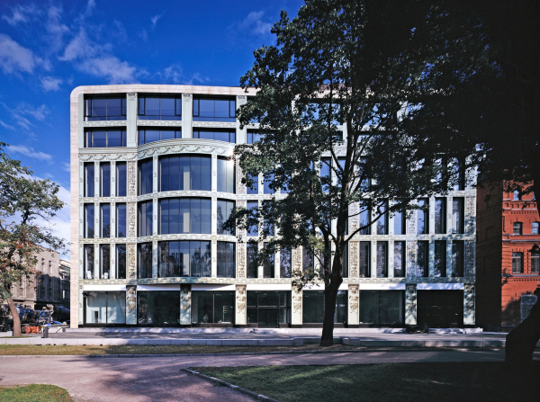 The Langenzipen business center. Reconstruction by Tchoban Voss Architekten   Copyright: Photograph © Bernhard Kroll