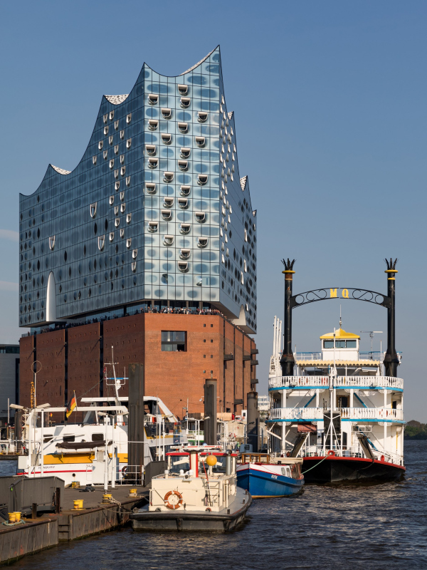 Hamburgs new Elbphilharmonie,     