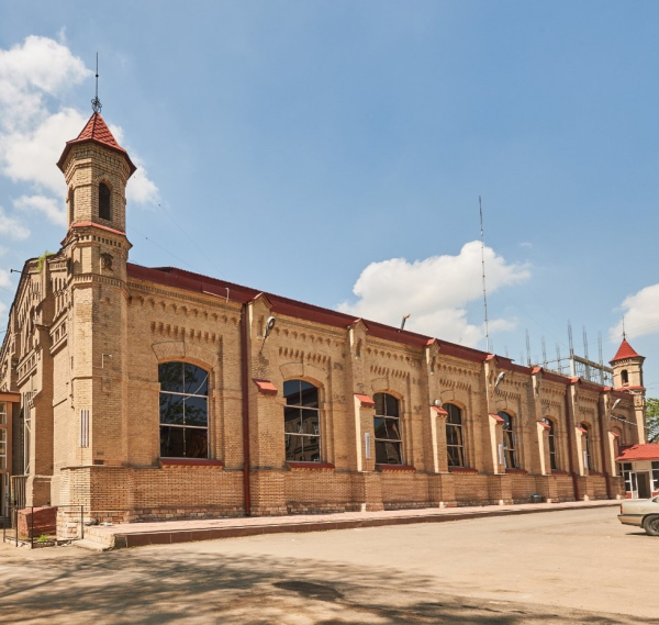 Здание бывшей дизельной электростанции в Ташкенте Фото предоставлено Фондом развития культуры и искусства Республики Узбекистан