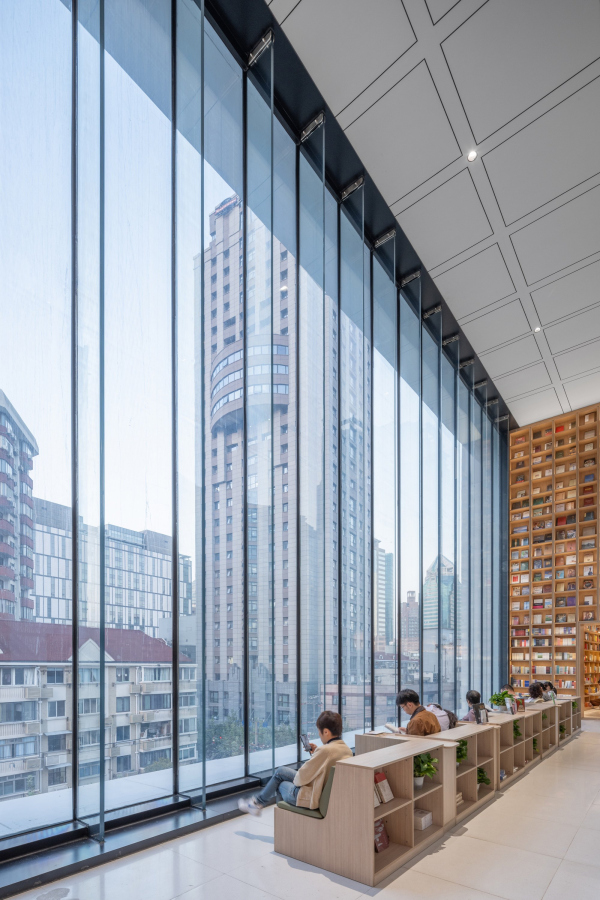    Shanghai Book City   CreatAR Images /  Wutopia Lab
