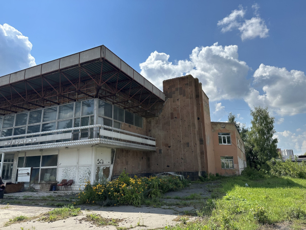 Reconstruction of the regional youth center “Polyot” in Oryol  the current state Copyright:  Mezonproject