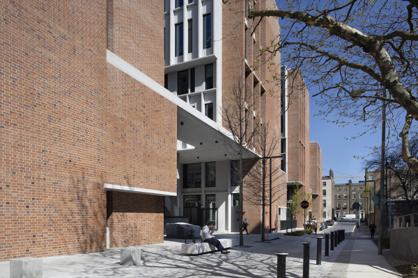     , . : Grafton Architects, O Mahony Pike   Alice Clancy / Ste Murray / Ros Kavanagh