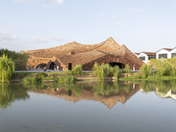   UCCA      Fangfang Tian /  Kengo Kuma & Associates