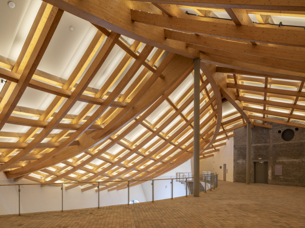   UCCA      Fangfang Tian /  Kengo Kuma & Associates