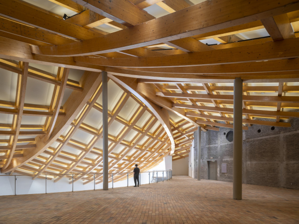   UCCA      Fangfang Tian /  Kengo Kuma & Associates