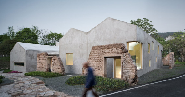 Villagers′ Home in Wanghu Village, , .
: The Architectural Design & Research Institute of Zhejiang University Co., Ltd. (UAD) Photo by  Zhao Qiang /  WAF