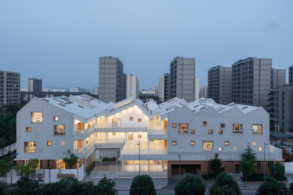 Shanghai Blue Bay Kindergarten, , .
: EAST CHINA ARCHITECTURAL DESIGN & RESEARCH INSTITUTE CO., LTD | STUDIO DINGSHUN Photo by  CreatAR image /  WAF