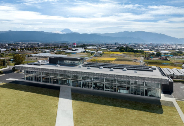 KITO Yamanashi Head Office, , .
: TAKENAKA CORPORATION Photo by  Blue Hours/Hiroyuki Oki /  WAF