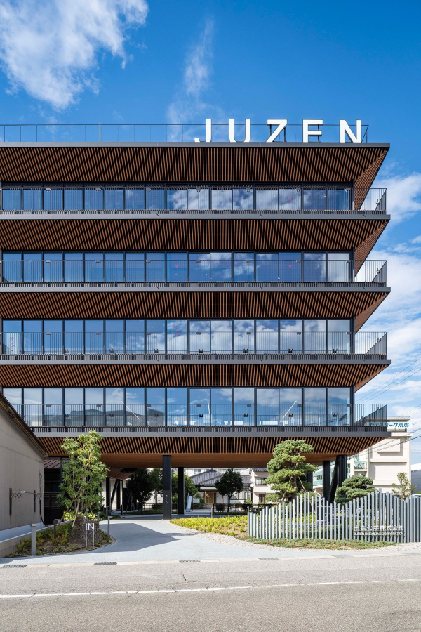 - Juzen Chemical Corporation     Shigeo Ogawa /  Key Operation Inc. / Architects