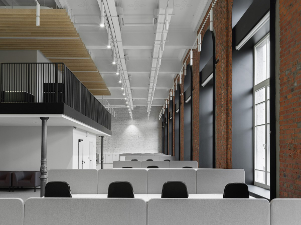   , -     /  UNK corporate interiors