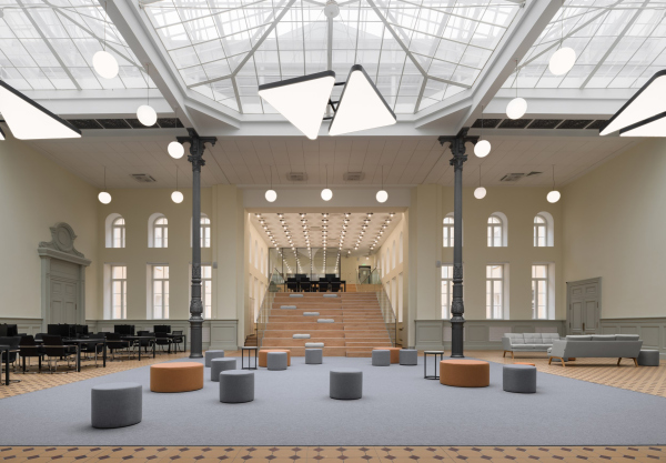   , -     /  UNK corporate interiors