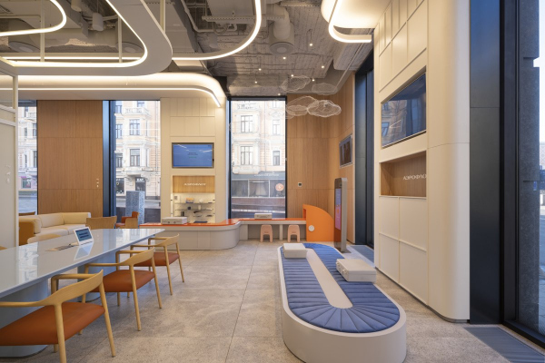        /  + Architects