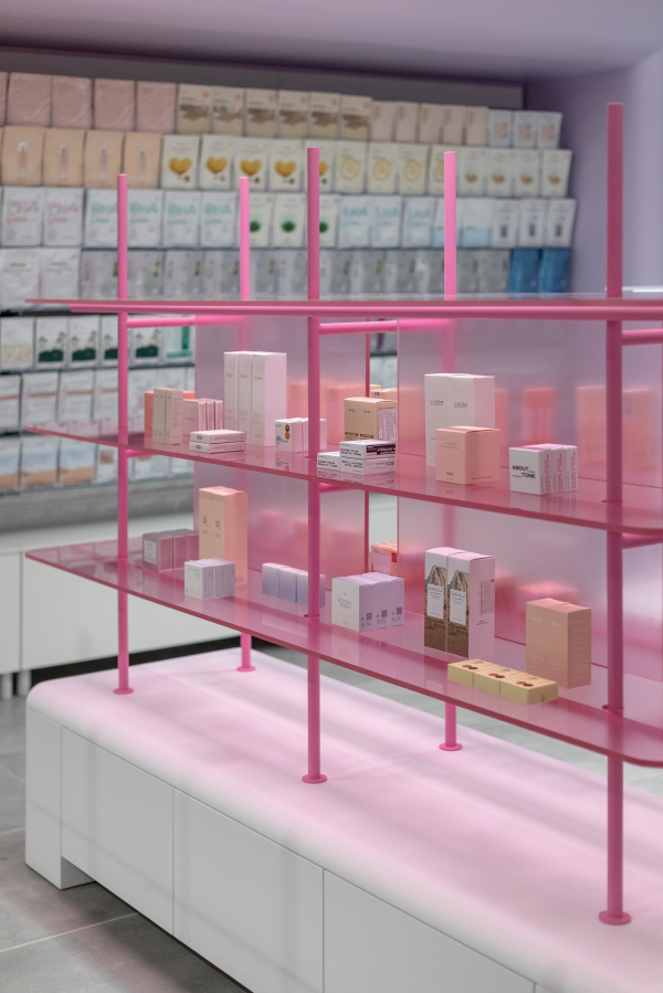 Hollyshop       /  Sinitsa Buro