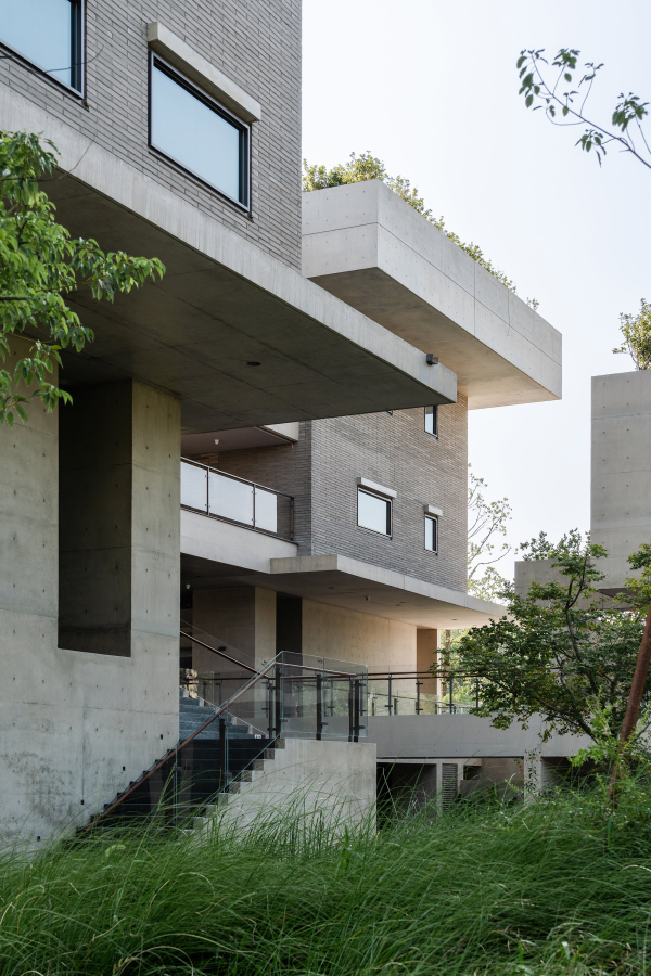     Luo Canhui / Vector Architects
