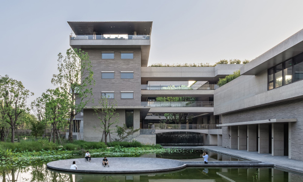     Luo Canhui / Vector Architects