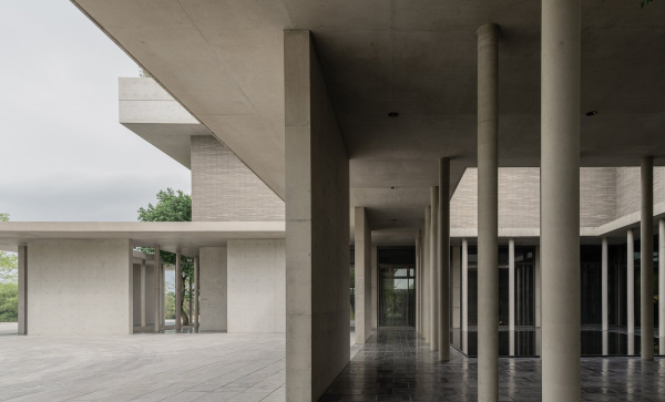     Luo Canhui / Vector Architects