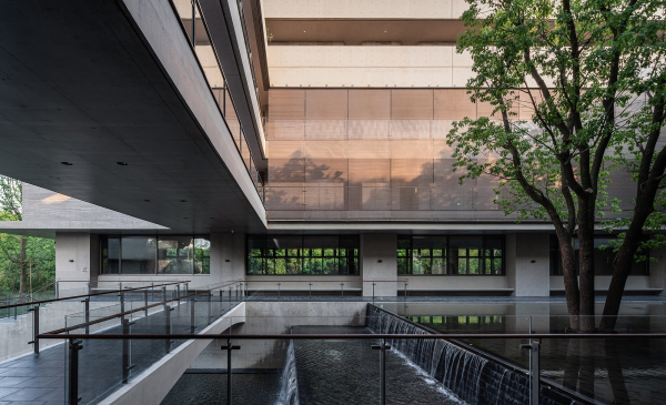     Luo Canhui / Vector Architects
