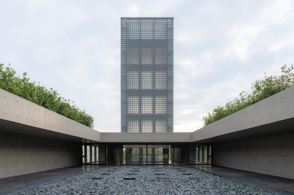     Luo Canhui / Vector Architects