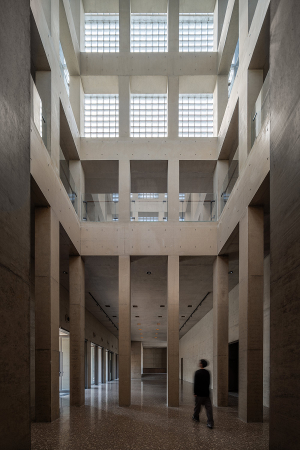     Luo Canhui / Vector Architects