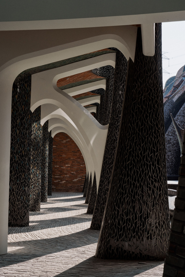   Marisfrolg   Van Brandenburg, Junhui Cai, Marisfrolg Fashion Group /  Architecture Van Brandenburg