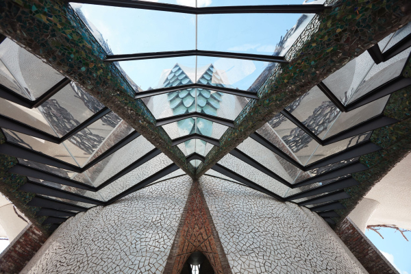   Marisfrolg   Van Brandenburg, Junhui Cai, Marisfrolg Fashion Group /  Architecture Van Brandenburg