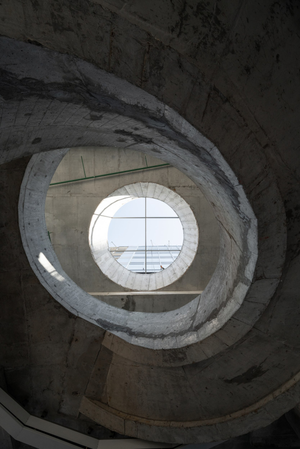 -        /  Kleinewelt Architekten