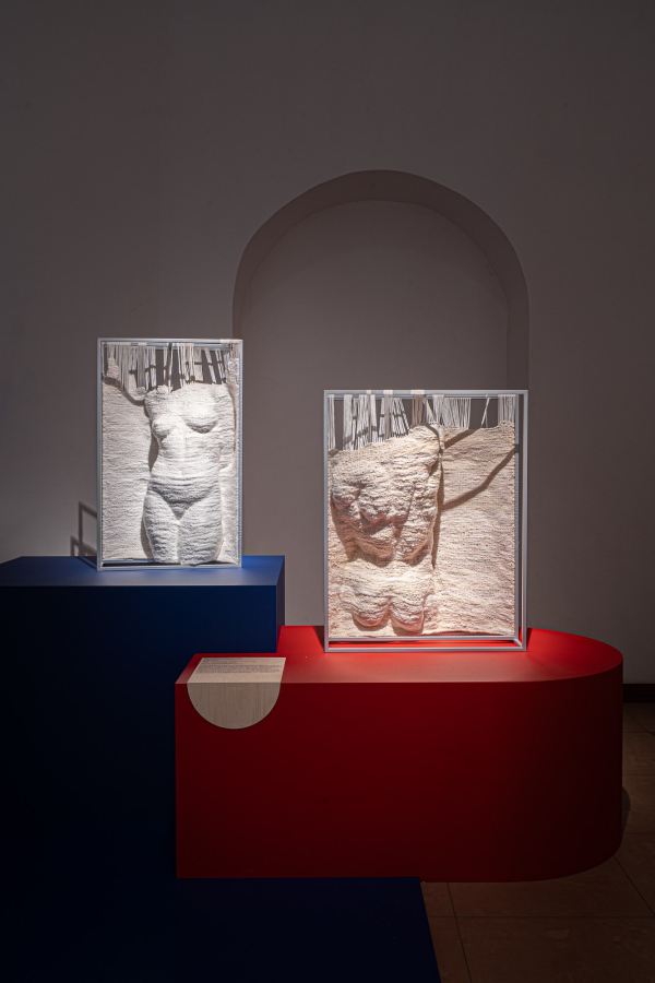  V           /  PSCulture