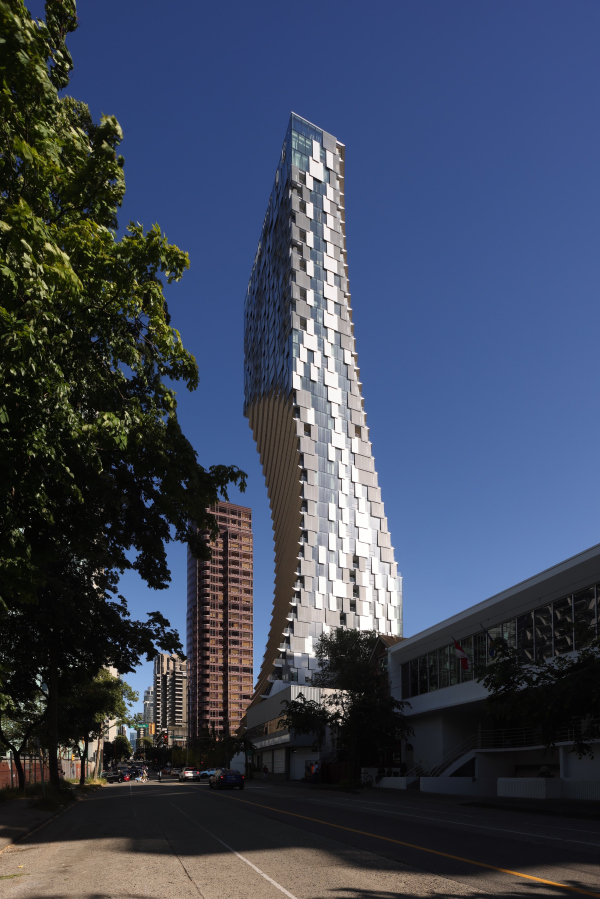   1550 Alberni     Ema Peter /  Kengo Kuma & Associates