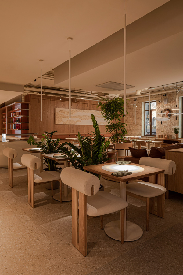     : LOOK UP & UPSKILL     /  Pergaev Bureau