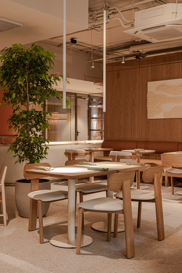     : LOOK UP & UPSKILL     /  Pergaev Bureau