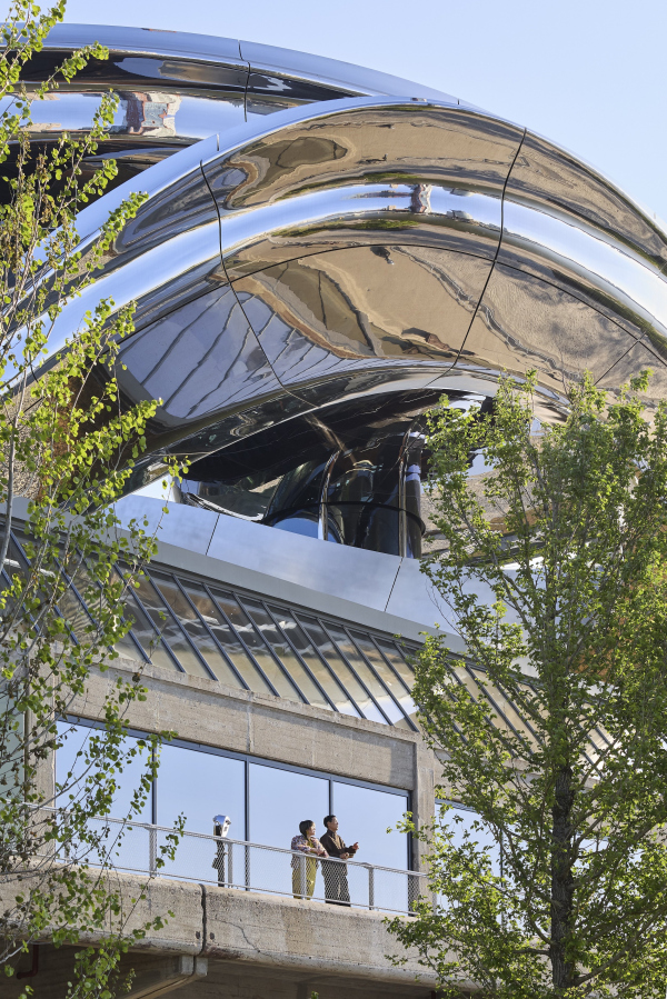   Fenix     Hufton+Crow /  MAD Architects