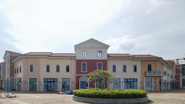   Outlets 8     Wu Siming