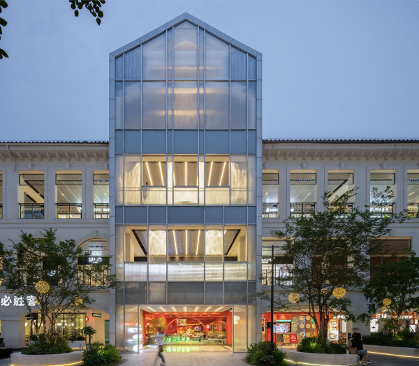   Outlets 8   Wu Siming
