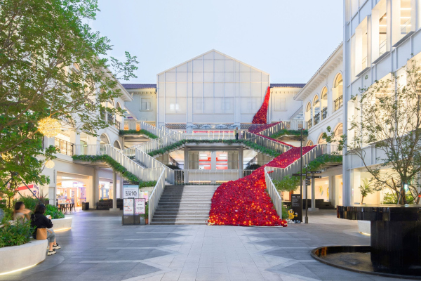   Outlets 8   E Plus Design  E+ / Wu Siming