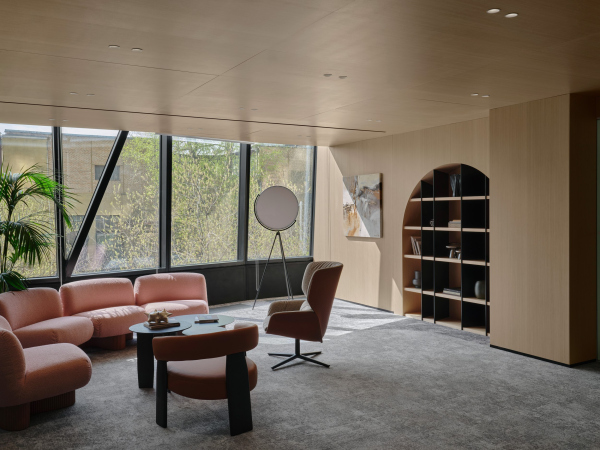  Smart Group     /  