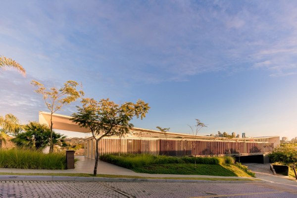   Casa de Linho   -   Luisa Lage /  Tetro Arquitetura