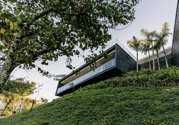   Casa de Linho   -   Luisa Lage /  Tetro Arquitetura