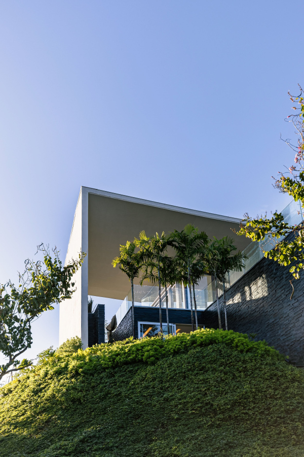   Casa de Linho   -   Luisa Lage /  Tetro Arquitetura