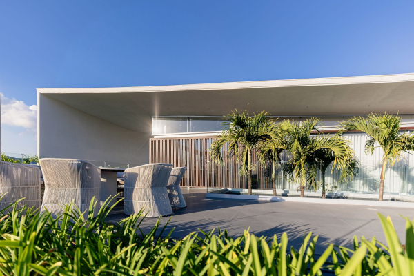   Casa de Linho   -   Luisa Lage /  Tetro Arquitetura