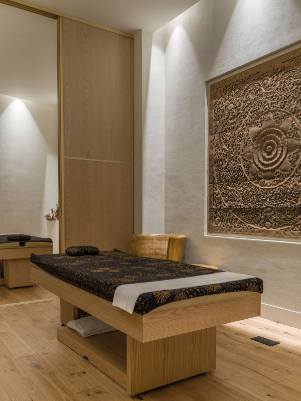 SIAM SPA. 1      /  Haast
