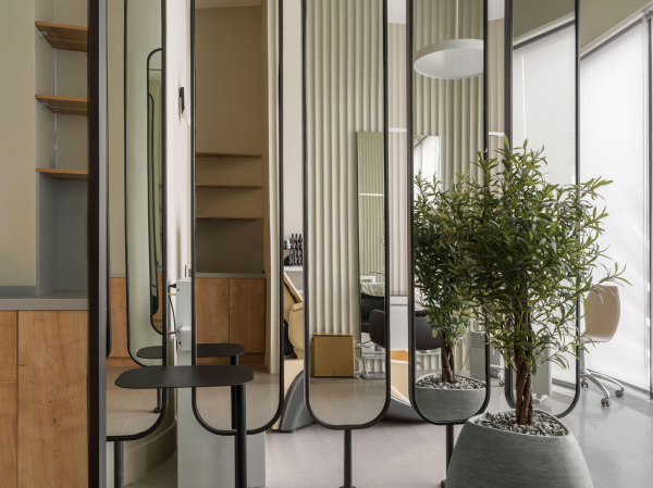 SIAM SPA. 1      /  Haast