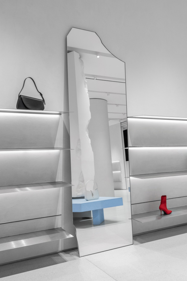 EKONIKA store   Nikita Subbotin /  DA bureau
