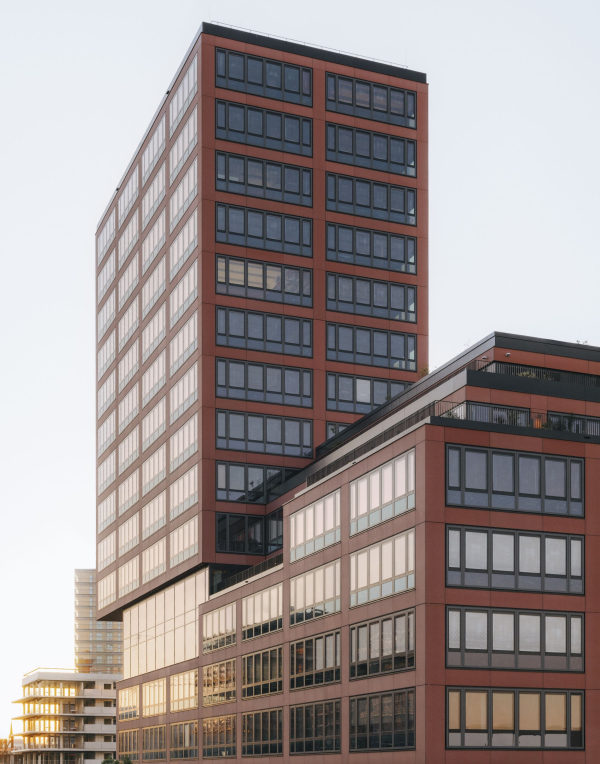   EDGE HafenCity   Simon Menges