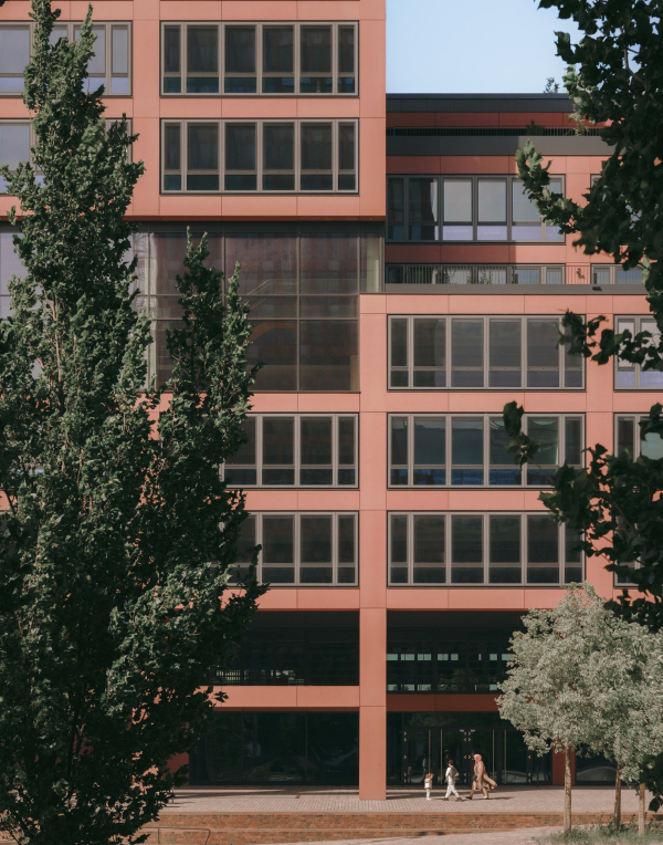   EDGE HafenCity   Simon Menges