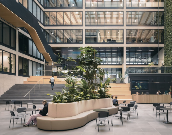   EDGE HafenCity   Simon Menges