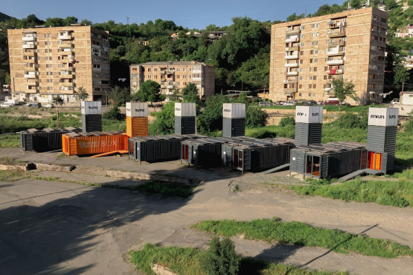 -     TUMO