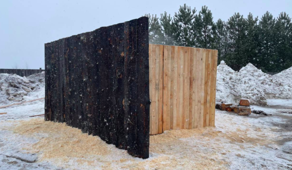  2:  -,   +     + /  WOOD